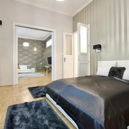 Appartement Premium By Hi5 - Lendvay Palace *