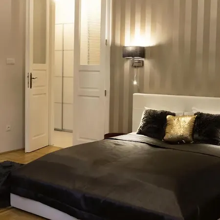 Appartement Premium By Hi5 - Lendvay Palace *