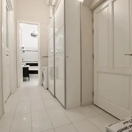 Premium By Hi5 - Lendvay Palace Appartement